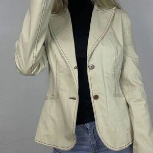 cream white clean long sleeve contrast blazer